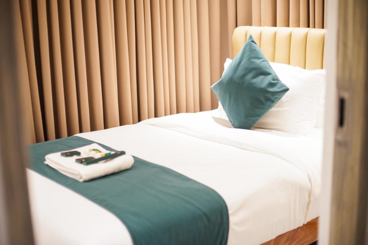 Solano Residences Lipa City Extérieur photo
