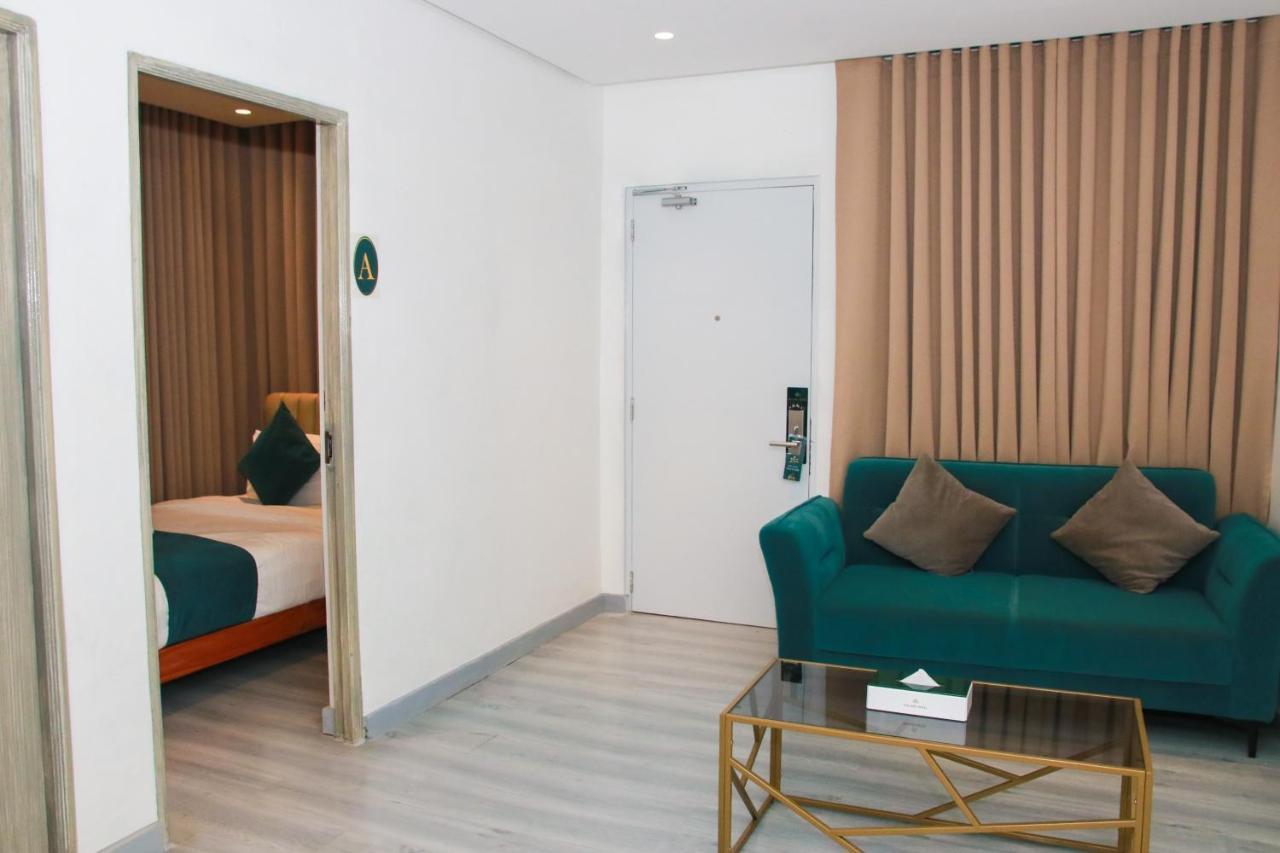 Solano Residences Lipa City Extérieur photo